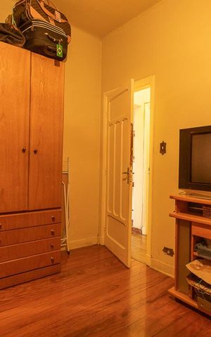 Casa à venda com 450m², 10 quartos e 3 vagasQuarto 1 Casa 1