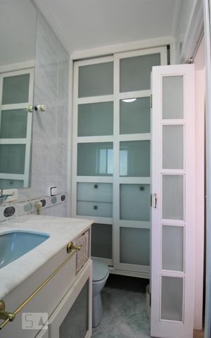 Apartamento para alugar com 81m², 3 quartos e 1 vagaBanheiro da suíte