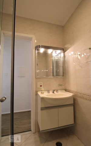 Apartamento para alugar com 81m², 3 quartos e 1 vagaBanheiro social