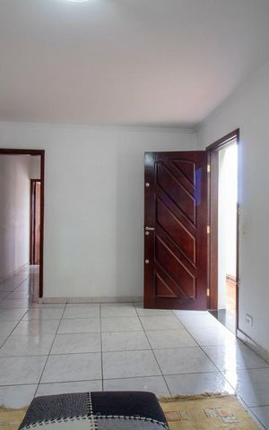Casa à venda com 146m², 3 quartos e 2 vagasSala