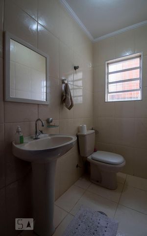 Casa à venda com 146m², 3 quartos e 2 vagasLavabo