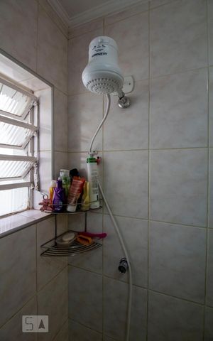 Casa à venda com 146m², 3 quartos e 2 vagasBanheiro da suíte