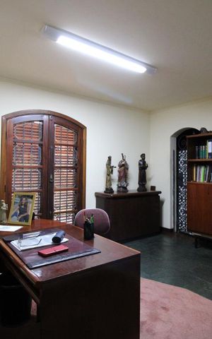 Casa à venda com 300m², 3 quartos e 5 vagasEscritório