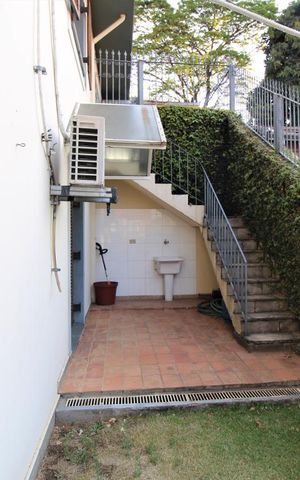 Casa à venda com 300m², 3 quartos e 5 vagasQuintal
