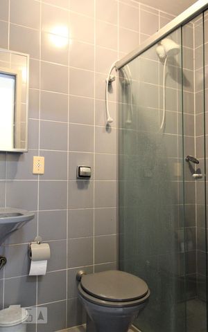 Casa à venda com 300m², 3 quartos e 5 vagasBanheiro social 2