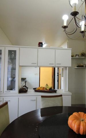 Casa à venda com 300m², 3 quartos e 5 vagasCopa