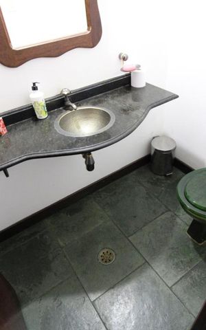 Casa à venda com 300m², 3 quartos e 5 vagasLavabo
