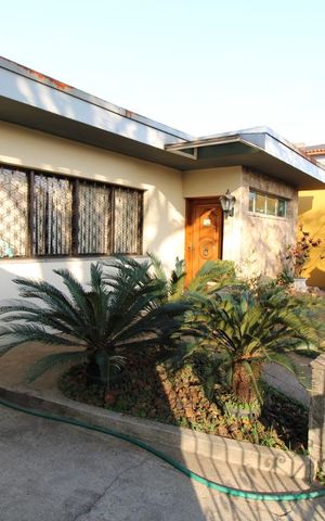 Casa à venda com 300m², 3 quartos e 5 vagasFachada
