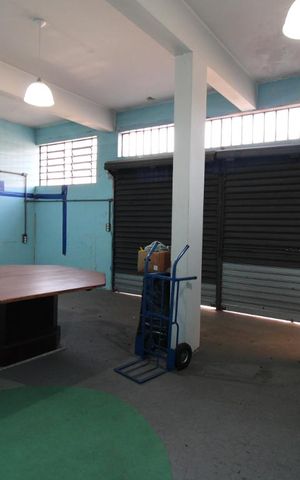 Casa à venda com 300m², 3 quartos e 5 vagasGaragem