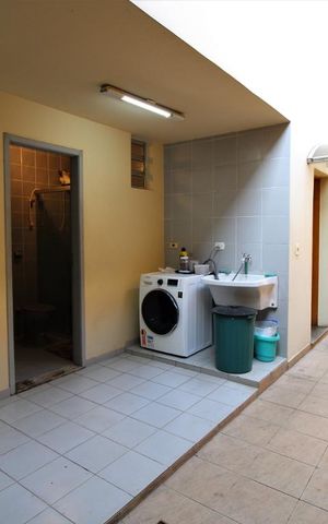 Casa à venda com 300m², 3 quartos e 5 vagasÁrea de serviço
