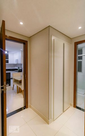 Apartamento à venda com 87m², 3 quartos e 1 vagaCorredor