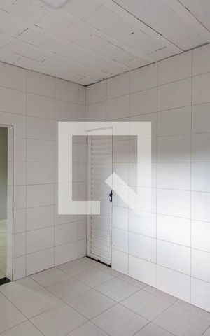 Casa à venda com 101m², 2 quartos e 4 vagas Casa à venda com 101m², 2 quartos e 4 vagasCozinha