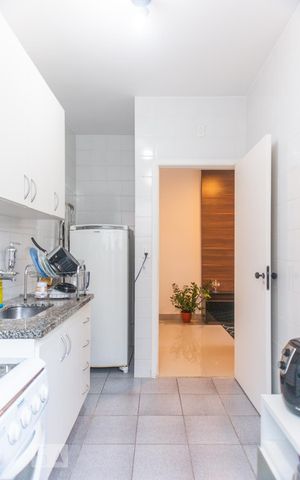 Apartamento à venda com 62m², 2 quartos e 2 vagas Apartamento à venda com 62m², 2 quartos e 2 vagasCozinha