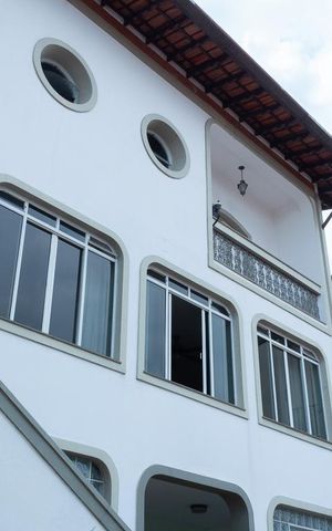 Casa à venda com 330m², 3 quartos e 3 vagas Casa à venda com 330m², 3 quartos e 3 vagasÁrea Externa