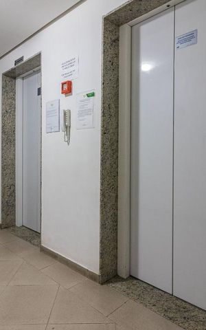 Apartamento à venda com 57m², 2 quartos e 1 vaga Apartamento à venda com 57m², 2 quartos e 1 vagaElevadores