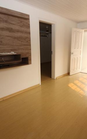Casa à venda com 110m², 2 quartos e 3 vagasSala