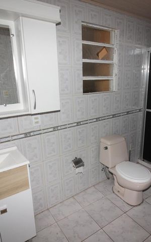 Casa à venda com 110m², 2 quartos e 3 vagasBanheiro