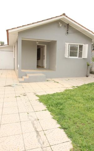 Casa à venda com 110m², 2 quartos e 3 vagasFachada