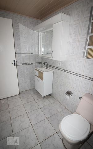 Casa à venda com 110m², 2 quartos e 3 vagasBanheiro