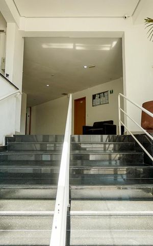Studio para alugar com 31m², 1 quarto e sem vagaEscada de entrada