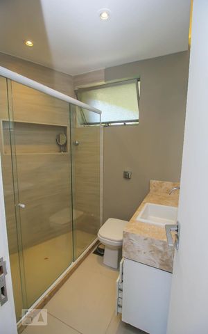 Apartamento à venda com 120m², 3 quartos e 1 vaga Apartamento à venda com 120m², 3 quartos e 1 vagaBanheiro da Suíte