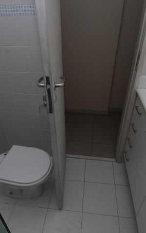 Apartamento à venda com 156m², 3 quartos e 2 vagasBanheiro 3