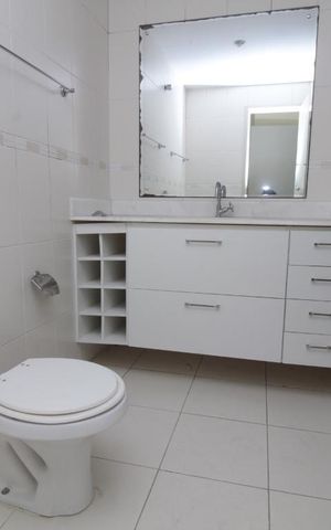 Apartamento à venda com 156m², 3 quartos e 2 vagasBanheiro 2