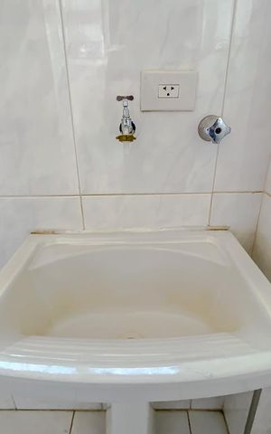 Apartamento à venda com 80m², 2 quartos e 2 vagasDetalhe Lavanderia