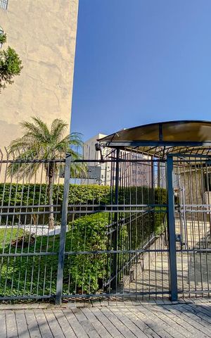 Apartamento à venda com 80m², 2 quartos e 2 vagasFachada