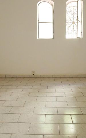 Casa para alugar com 60m², 1 quarto e 1 vagaQuarto