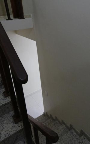 Casa à venda com 110m², 2 quartos e 1 vagaEscada