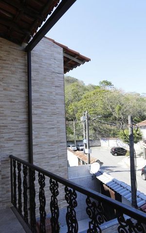 Casa à venda com 110m², 2 quartos e 1 vagavaranda