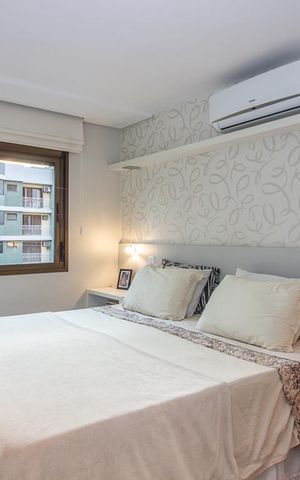 Apartamento à venda com 138m², 3 quartos e 2 vagas Apartamento à venda com 138m², 3 quartos e 2 vagasQuarto Suíte