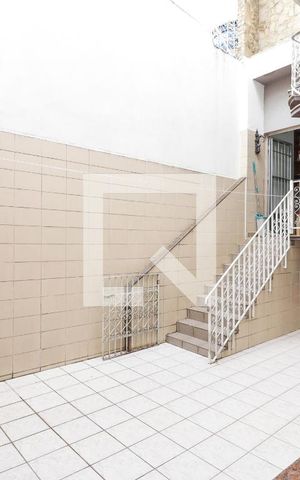 Casa à venda com 500m², 4 quartos e 8 vagasÁrea de Serviço e Churrasqueira