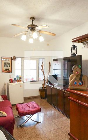 Casa à venda com 500m², 4 quartos e 8 vagasSala