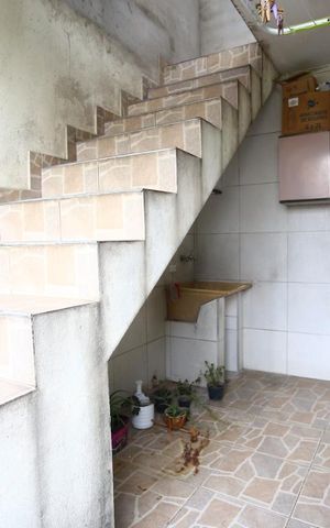 Casa à venda com 125m², 3 quartos e 1 vagaÁrea de Serviço
