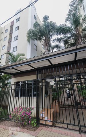 Apartamento à venda com 48m², 2 quartos e 1 vaga Apartamento à venda com 48m², 2 quartos e 1 vagaFachada
