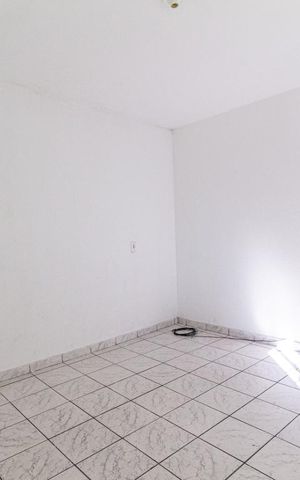 Casa à venda com 35m², 1 quarto e sem vaga Casa à venda com 35m², 1 quarto e sem vagaQuarto