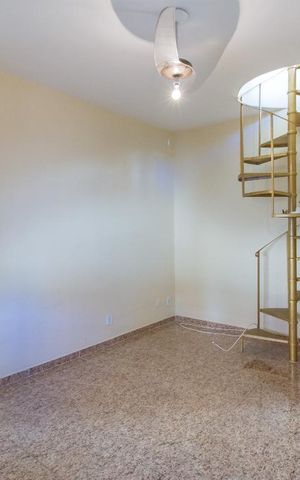 Casa de condomínio à venda com 120m², 1 quarto e 1 vaga Casa de condomínio à venda com 120m², 1 quarto e 1 vagaSala