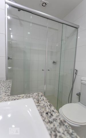 Studio para alugar com 30m², 1 quarto e sem vaga Studio para alugar com 30m², 1 quarto e sem vagaBanheiro