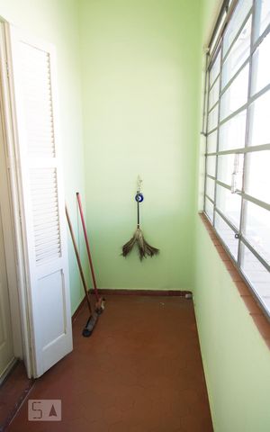 Casa à venda com 90m², 3 quartos e 2 vagas Casa à venda com 90m², 3 quartos e 2 vagasVaranda do Quarto 1