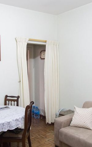 Casa à venda com 90m², 3 quartos e 2 vagas Casa à venda com 90m², 3 quartos e 2 vagasSala