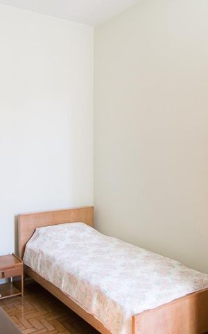 Casa à venda com 90m², 3 quartos e 2 vagas Casa à venda com 90m², 3 quartos e 2 vagasQuarto 2