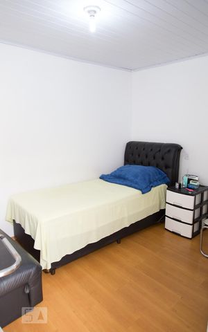 Casa à venda com 90m², 3 quartos e 2 vagas Casa à venda com 90m², 3 quartos e 2 vagasEdícula