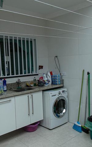 Casa à venda com 120m², 3 quartos e 2 vagasÁrea Externa
