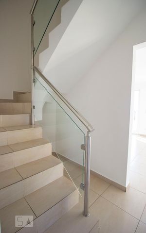 Apartamento para alugar com 164m², 4 quartos e 2 vagasEscada