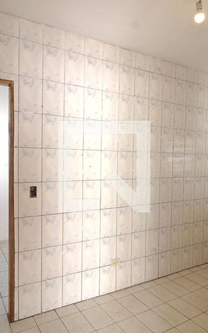Casa para alugar com 40m², 1 quarto e sem vaga Casa para alugar com 40m², 1 quarto e sem vagaCozinha