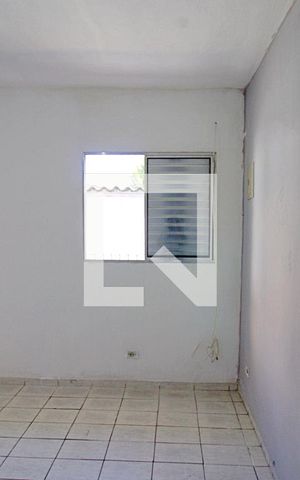 Casa para alugar com 40m², 1 quarto e sem vaga Casa para alugar com 40m², 1 quarto e sem vagaQuarto