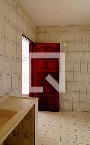 Casa para alugar com 40m², 1 quarto e sem vaga Casa para alugar com 40m², 1 quarto e sem vagaCozinha