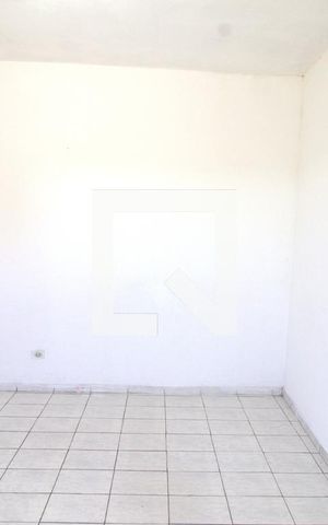Casa para alugar com 40m², 1 quarto e sem vaga Casa para alugar com 40m², 1 quarto e sem vagaQuarto